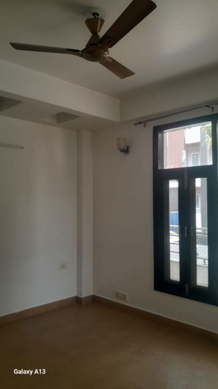 Room, unitech-south-city-ii 3 Bedroom 1600 Sq.Ft. Builder Floor In Sector 50 Gurgaon 10156968