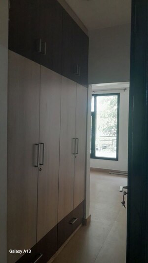 Room in 3 BHK Builder Floor at SS Mayfield Gardens, Sector 51 – for Rent