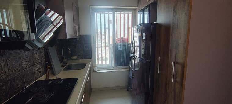 Kitchen, romell-aether 2 Bedroom 720 Sq.Ft. Apartment In Goregaon East Mumbai 10156987
