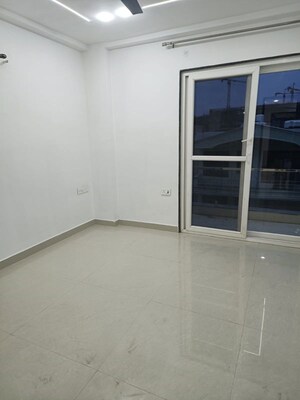 Room in 1 BHK Builder Floor at Kohli One Malibu Town, Sector 47 – for Rent