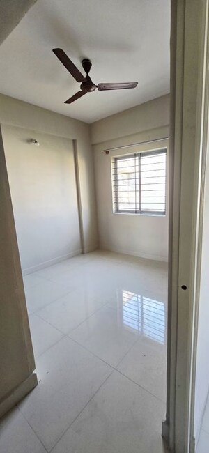 Room in 1 BHK Apartment at Doddanekundi – for Rent