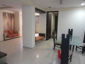 Room in 6 BHK Apartment at Ip Extension – for Sale