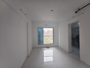 Room in 1 BHK Apartment at Reliable Unique Shine, Vikhroli East – for Rent