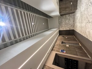 Lift in 2 BHK Apartment at Sunny Splendour, Mulund West – for Sale