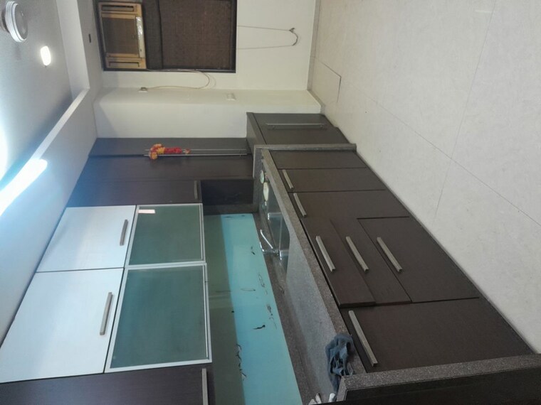 Kitchen, ip extension 3 Bedroom 1300 Sq.Ft. Apartment In Ip Extension Delhi 10124409