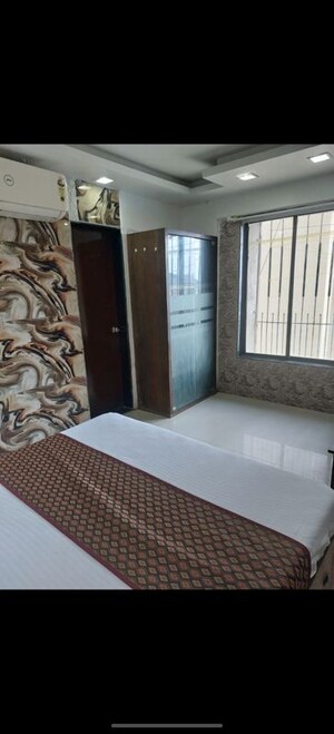 Bedroom in 2 BHK Apartment at Veena Nagar CHS Malad, Malad West – for Rent