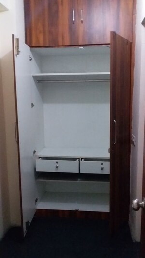 Furnished Amenities in 3 BHK Apartment at Spr Imperial Estate, Sector 82 – for Sale