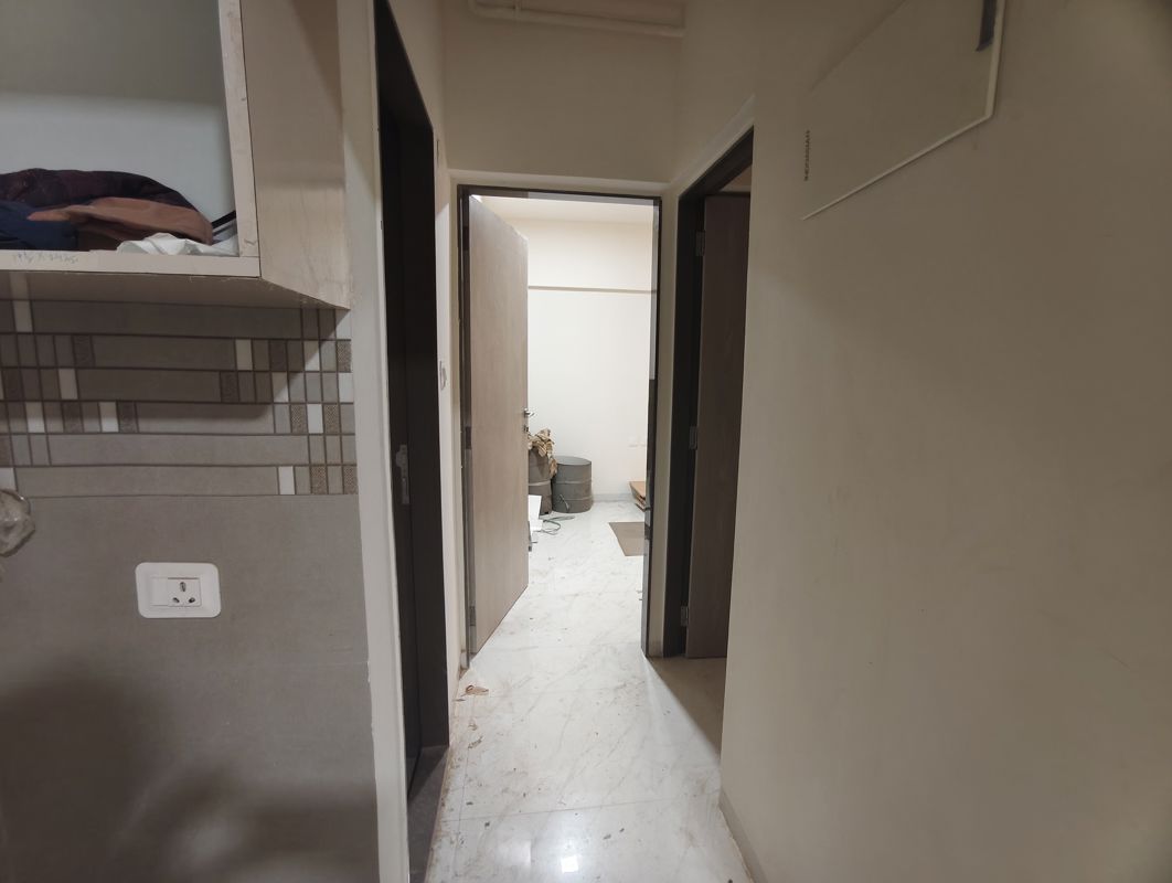 1 BHK + Extra Room Apartment For Rent in Rajshree Forty Three East