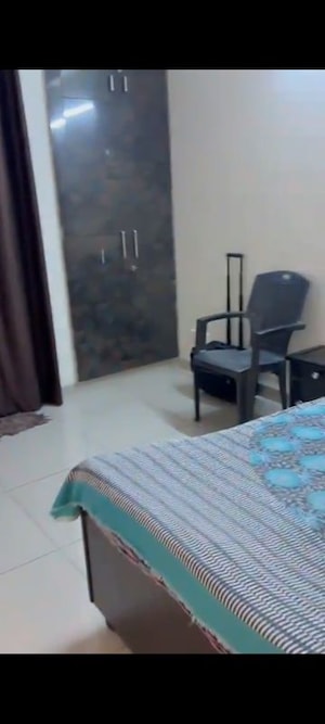 Bedroom in 2 BHK Apartment at Wave Executive Floors, Wave City – for Rent