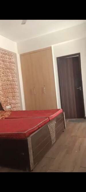 Bathroom in 2.5 BHK Apartment at Hawelia Valencia Square, Sector 1 Greater Noida – for Rent