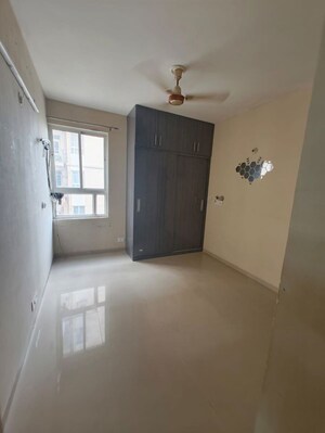 Room in 2 BHK Apartment at Adani Aangan, Sector 89a – for Rent