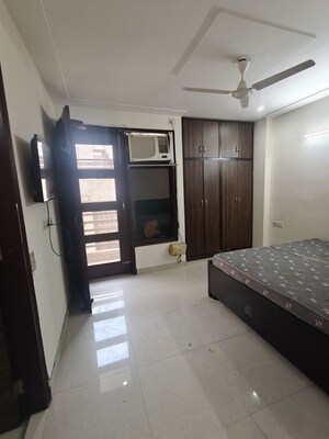 Kitchen in 1 BHK Builder Floor at Sector 44 – for Rent