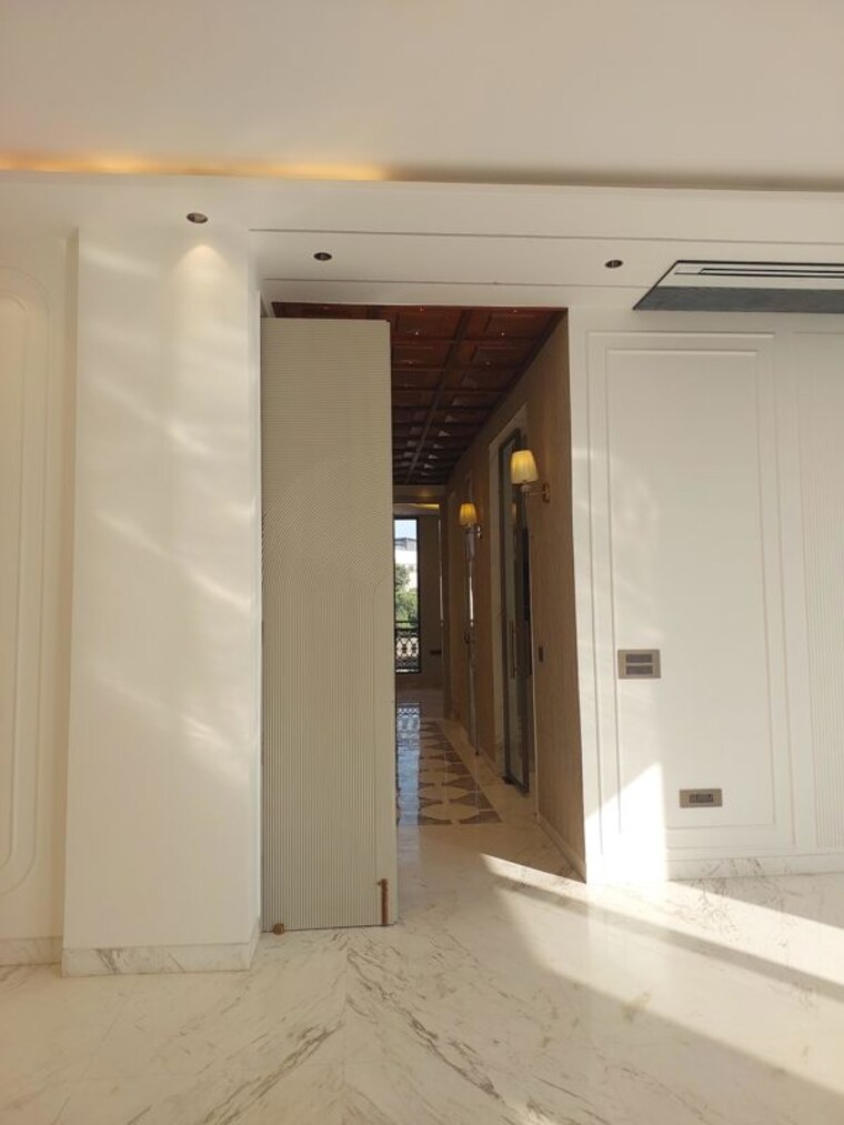 undefined, defence colony 3 Bedroom 2525 Sq.Ft. Builder Floor In Defence Colony Delhi 10157099
