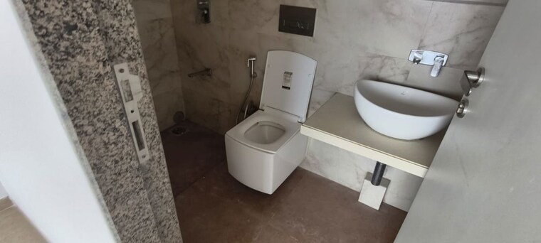 Bathroom, kanakia-silicon-valley 2 Bedroom 670 Sq.Ft. Apartment In Powai Mumbai 10157108
