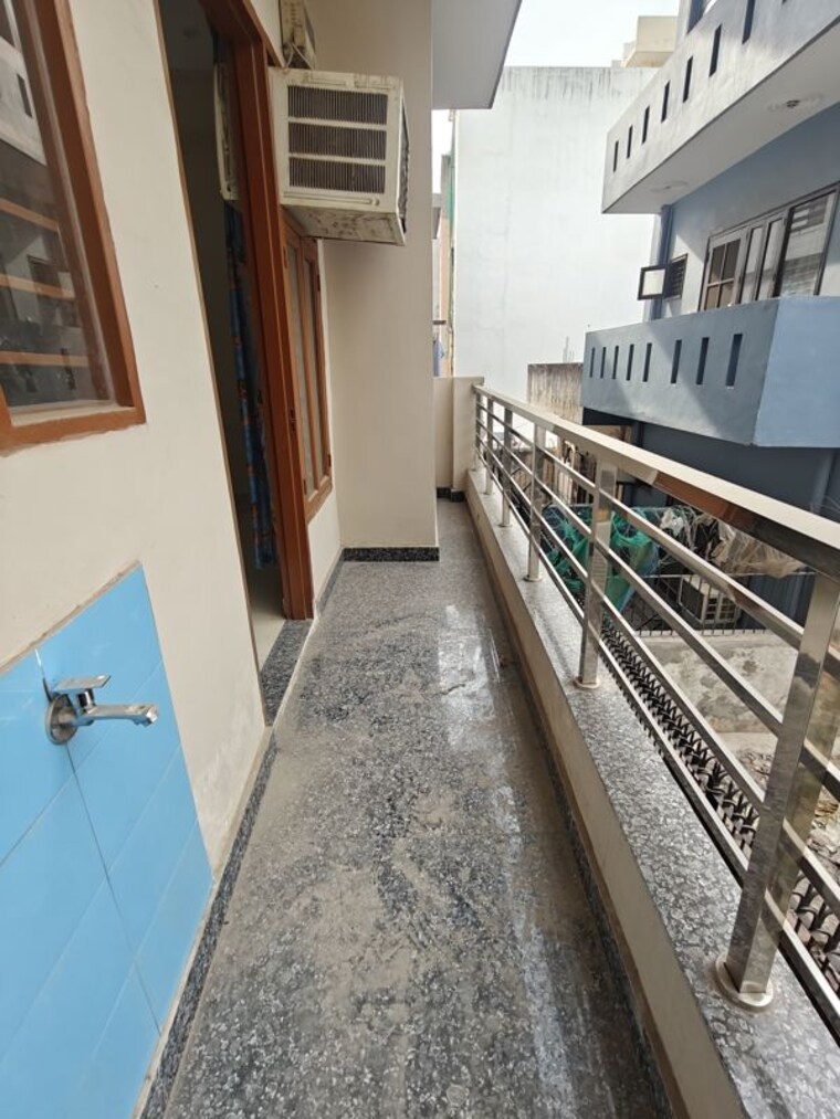 Balcony, south city 1 1 RK 900 Sq.Ft. Builder Floor In South City 1 Gurgaon 10157118