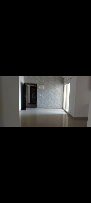 Room in 2 BHK Apartment at Amaatra Homes, Sector 10 Greater Noida – for Sale