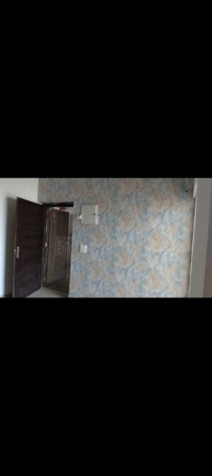 Room in 2 BHK Apartment at Amaatra Homes, Sector 10 Greater Noida – for Sale