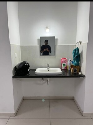 Furnished Amenities in 3 BHK Apartment at Vishnu Vistara, Hi Tech City – for Rent