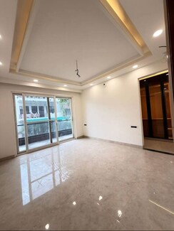 4 BHK + Servant Room Builder Floor For Sale in Sushant Lok 2
