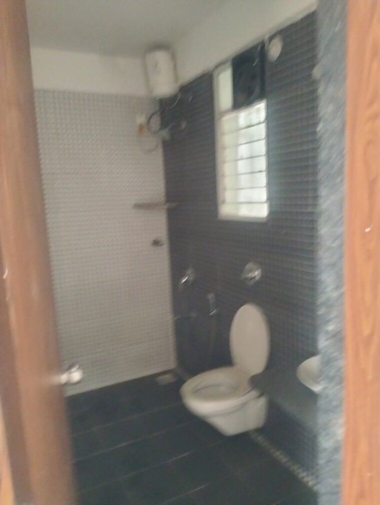 Bathroom, shree-tirupati-maple-tower 3 Bedroom 1353 Sq.Ft. Apartment In Kondhwa Pune 10157151