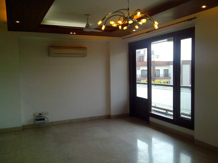 Room, defence colony 4 Bedroom 3000 Sq.Ft. Builder Floor In Defence Colony Delhi 10157147