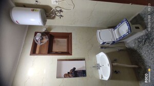 Furnished Amenities in 1 BHK Builder Floor at Mehrauli – for Rent