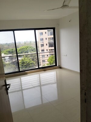 Room in 2 BHK Apartment at Sacred Heart Town, Wanowrie – for Rent