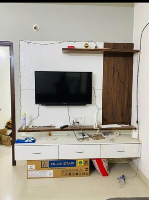 Master Bedroom in 3 BHK Apartment at Vishnu Vistara, Hi Tech City – for Rent