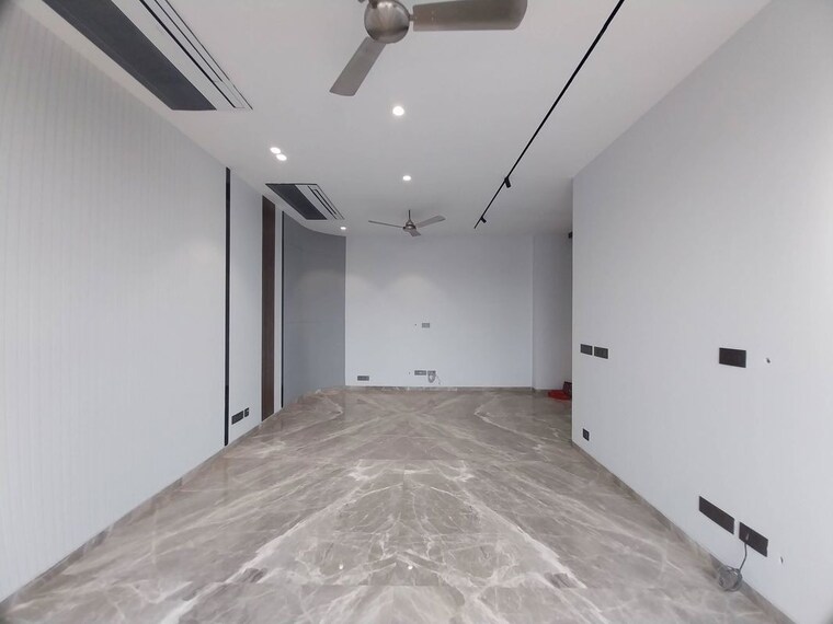 Room, defence colony 4 Bedroom 2560 Sq.Ft. Builder Floor In Defence Colony Delhi 10157186