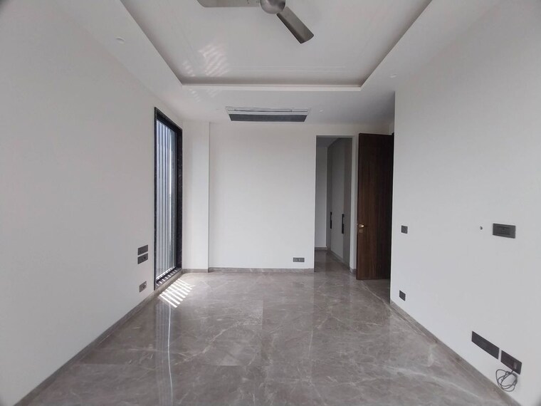 Room, defence colony 4 Bedroom 2560 Sq.Ft. Builder Floor In Defence Colony Delhi 10157186