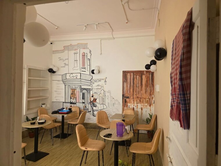 Team Area, park street Commercial Showroom 2000 Sq.Ft. In Park Street Kolkata 10157203