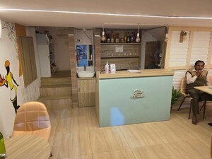 Kitchen in  Showroom at Park Street – for Rent