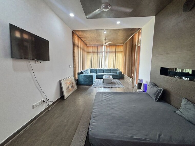 Kitchen, east of kailash 4 Bedroom 300 Sq.Yd. Builder Floor In East Of Kailash Delhi 10157215