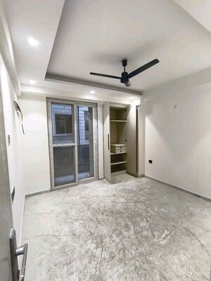 Room in 3 BHK Apartment at Palm Residency Chhatarpur, Chattarpur – for Rent