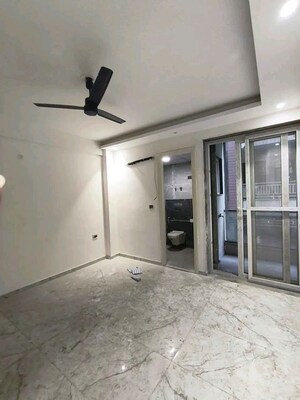 Room in 3 BHK Apartment at Palm Residency Chhatarpur, Chattarpur – for Rent