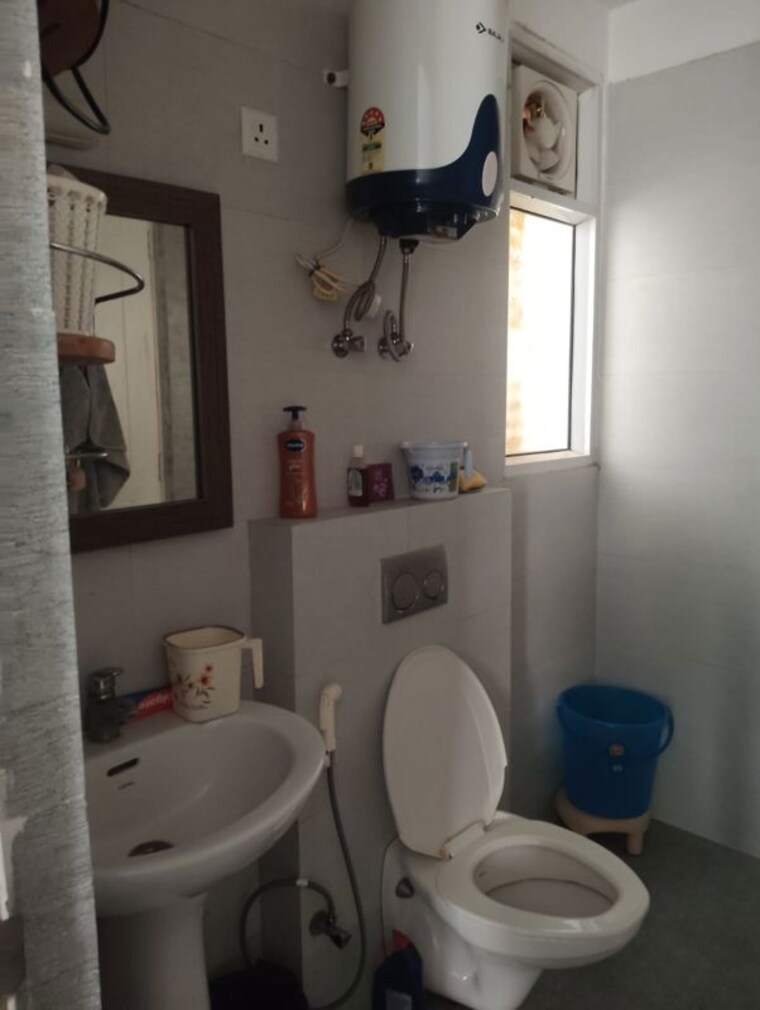 Master Bedroom, skytech-matrott 3 Bedroom 1645 Sq.Ft. Apartment In Sector 76 Noida 10157255