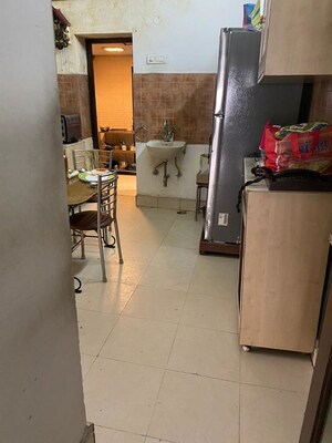 Furnished Amenities in 6+ BHK Villa at Hauz Khas – for Rent