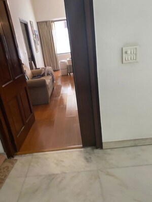 Building Lobby in 6+ BHK Villa at Hauz Khas – for Rent