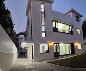 6+ BHK Villa – Exterior View View at Hauz Khas - for Rent