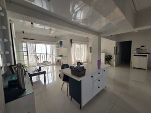 Master Bedroom in 3 BHK Apartment at Nahars Everest, Versova – for Rent