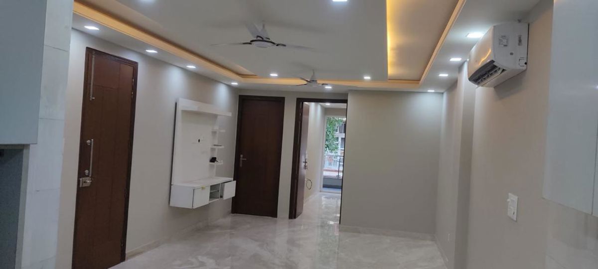 3 BHK + Servant Room Builder Floor For Sale in Kailash Hills