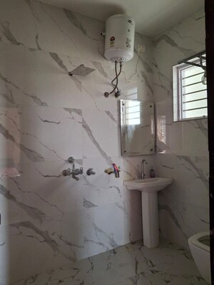 Bathroom in 5 BHK Independent House at Sector 34 – for Rent