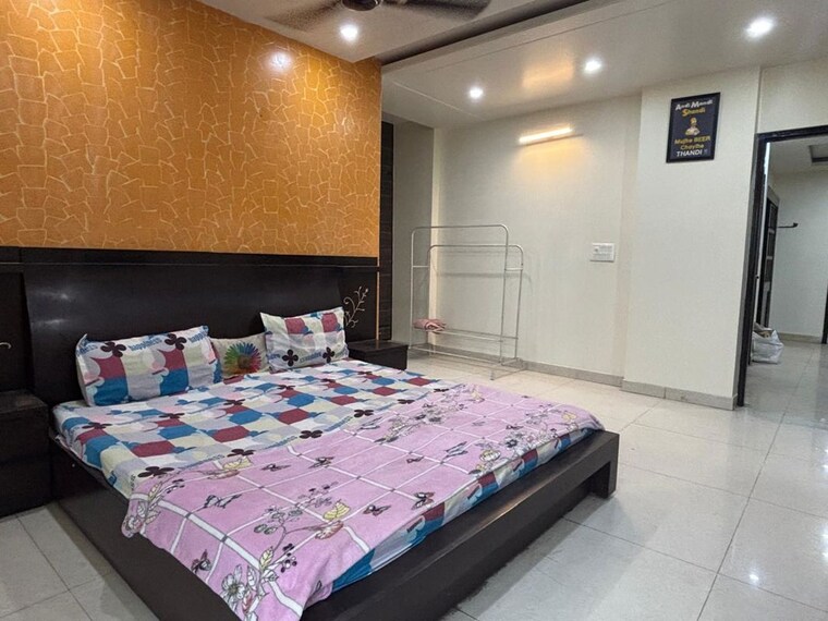 Bedroom, malviya nagar 3 Bedroom 200 Sq.Yd. Builder Floor In Malviya Nagar Delhi 10157356