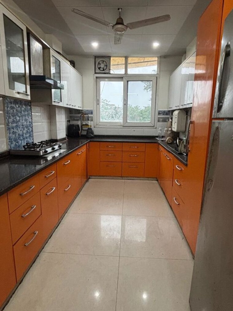 Kitchen, malviya nagar 3 Bedroom 200 Sq.Yd. Builder Floor In Malviya Nagar Delhi 10157356