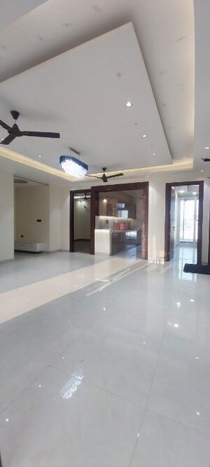 3 BHK Builder Floor For Rent in Sainik Colony