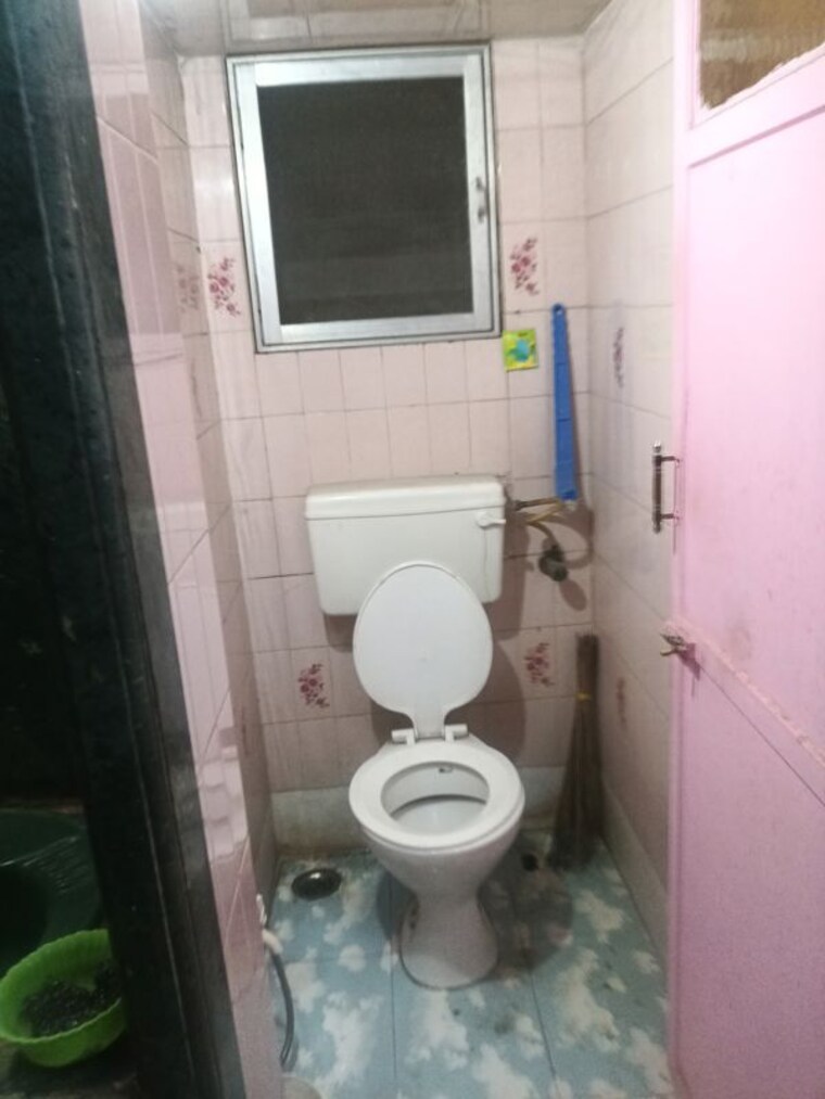 Bathroom, sharda-apartment-bhandup-west 2 Bedroom 550 Sq.Ft. Apartment In Bhandup West Mumbai 10157401