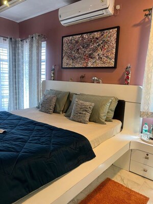 Bedroom in 3 BHK Penthouse at Inclover Dazzel, Kammanahalli – for Rent