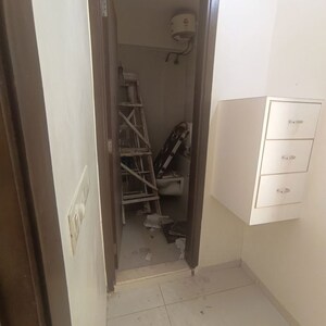 Bathroom in 3.5 BHK Apartment at Runwal Elegante, Andheri West – for Rent