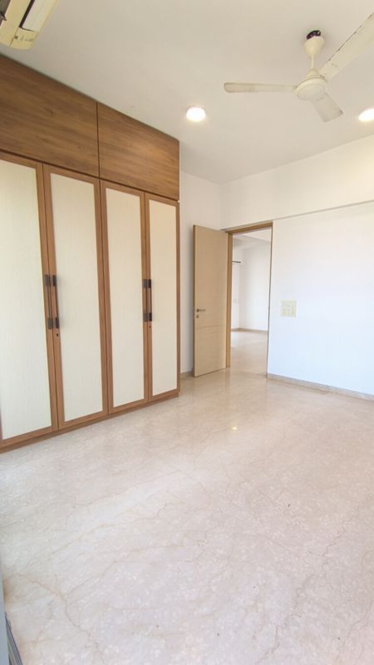 Room, suraj-tranquil-bay-1 3 Bedroom 1318 Sq.Ft. Apartment In Prabhadevi Mumbai 10157436