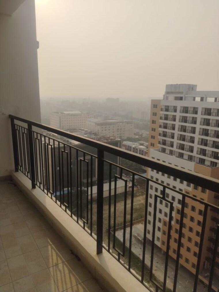 Balcony, paarth-aadyant 3.5 Bedroom 2020 Sq.Ft. Apartment In Gomti Nagar Lucknow 10157437